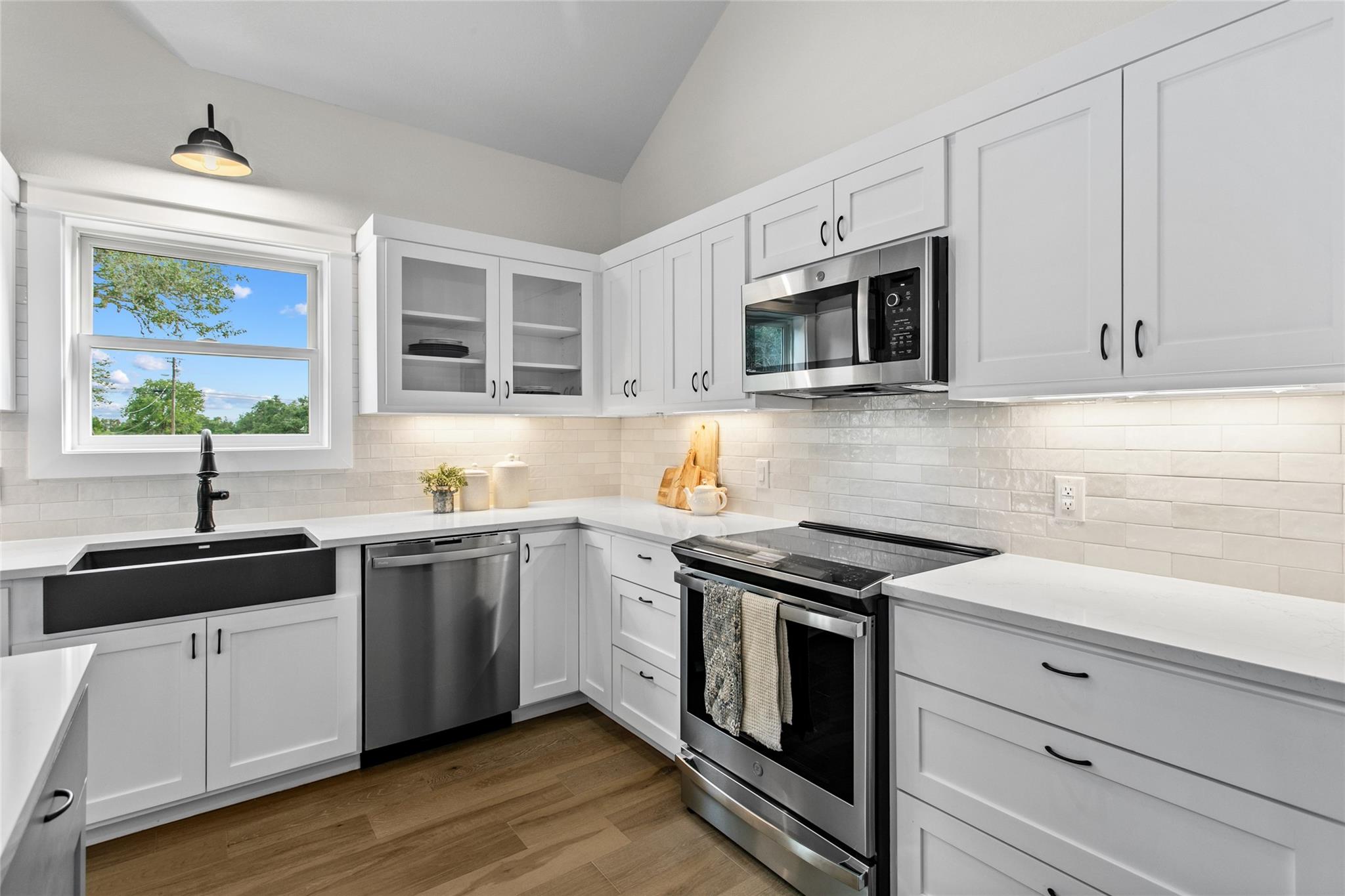 Image 11 of 39 For 1312 Greenlawn Parkway