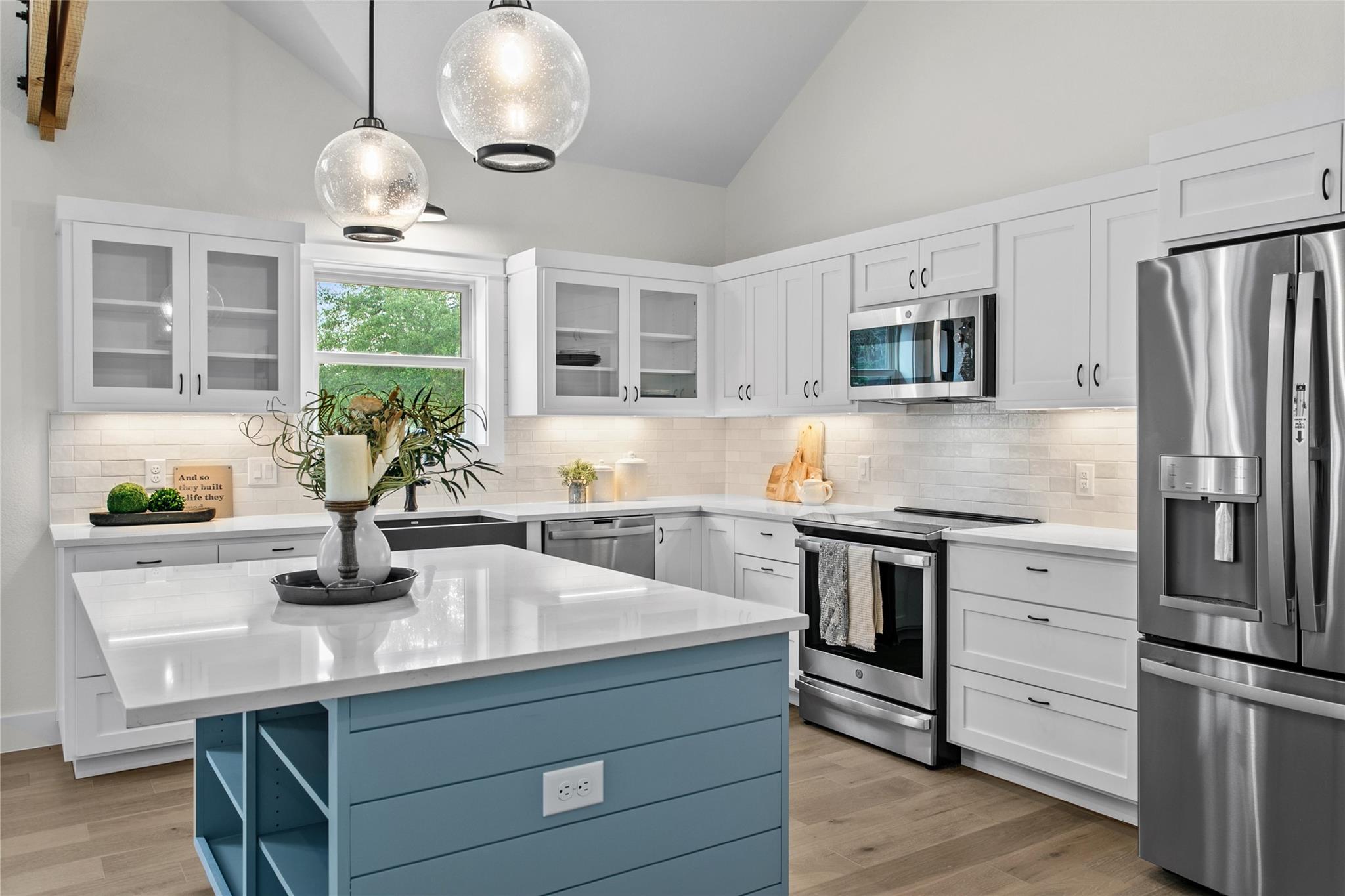 Image 7 of 39 For 1312 Greenlawn Parkway