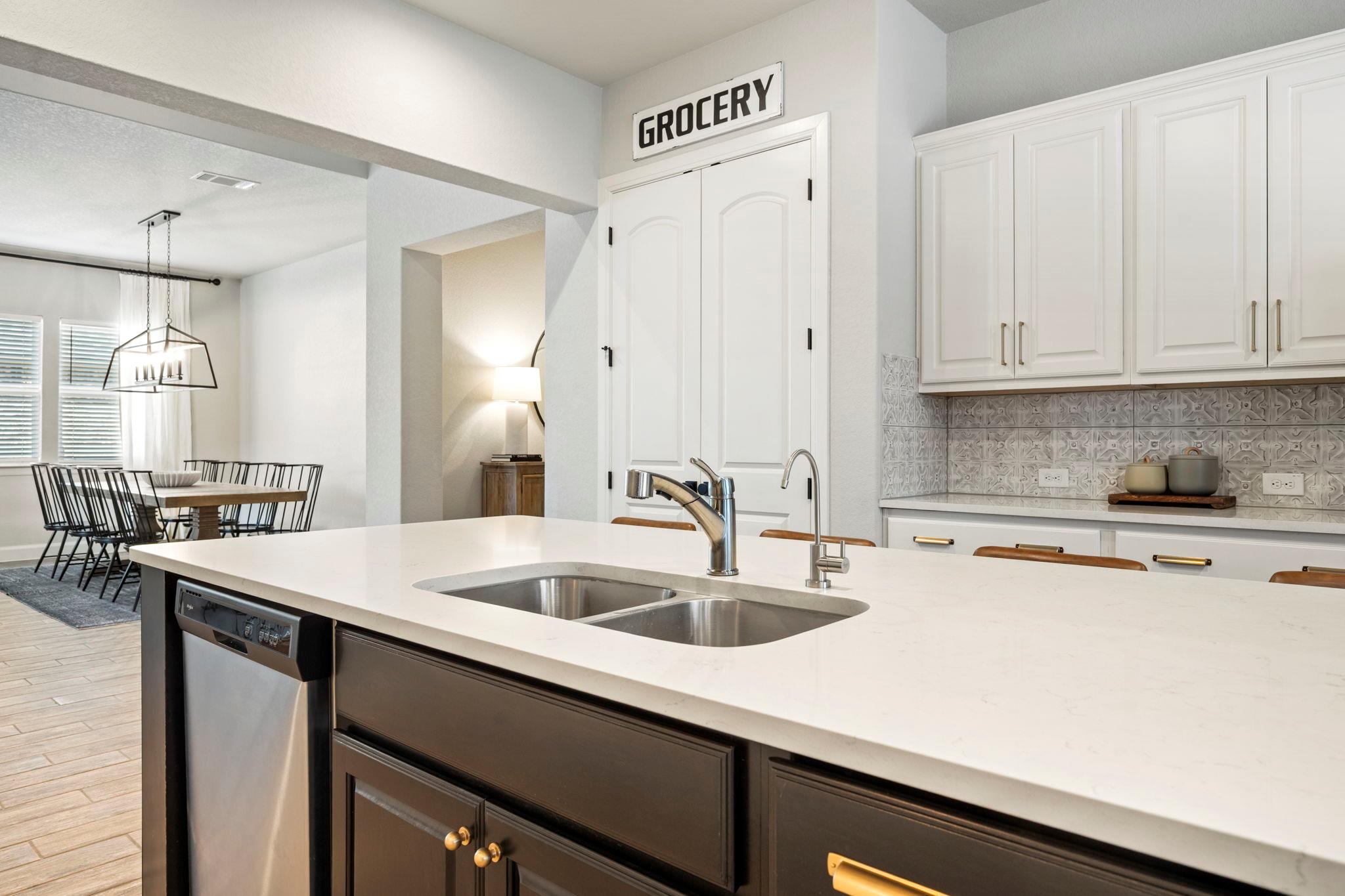 Image 11 of 40 For 1189 Hammock Gln