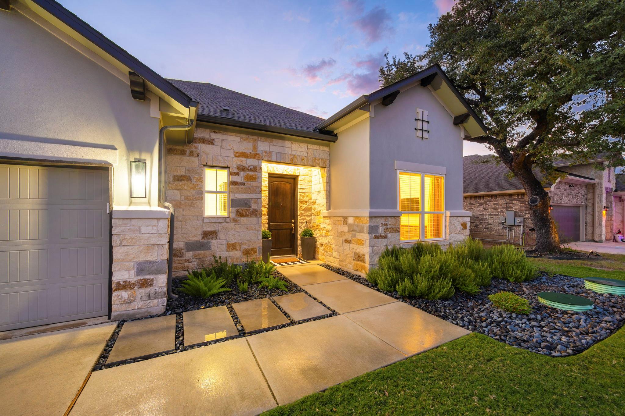 Image 2 of 40 For 1189 Hammock Gln