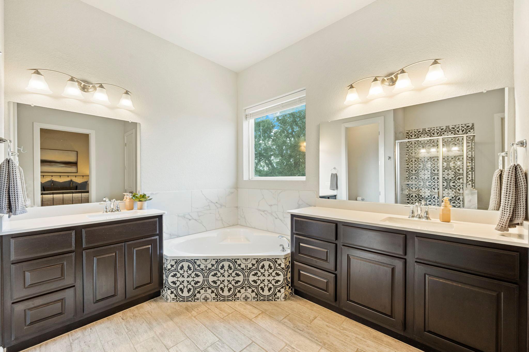 Image 27 of 40 For 1189 Hammock Gln