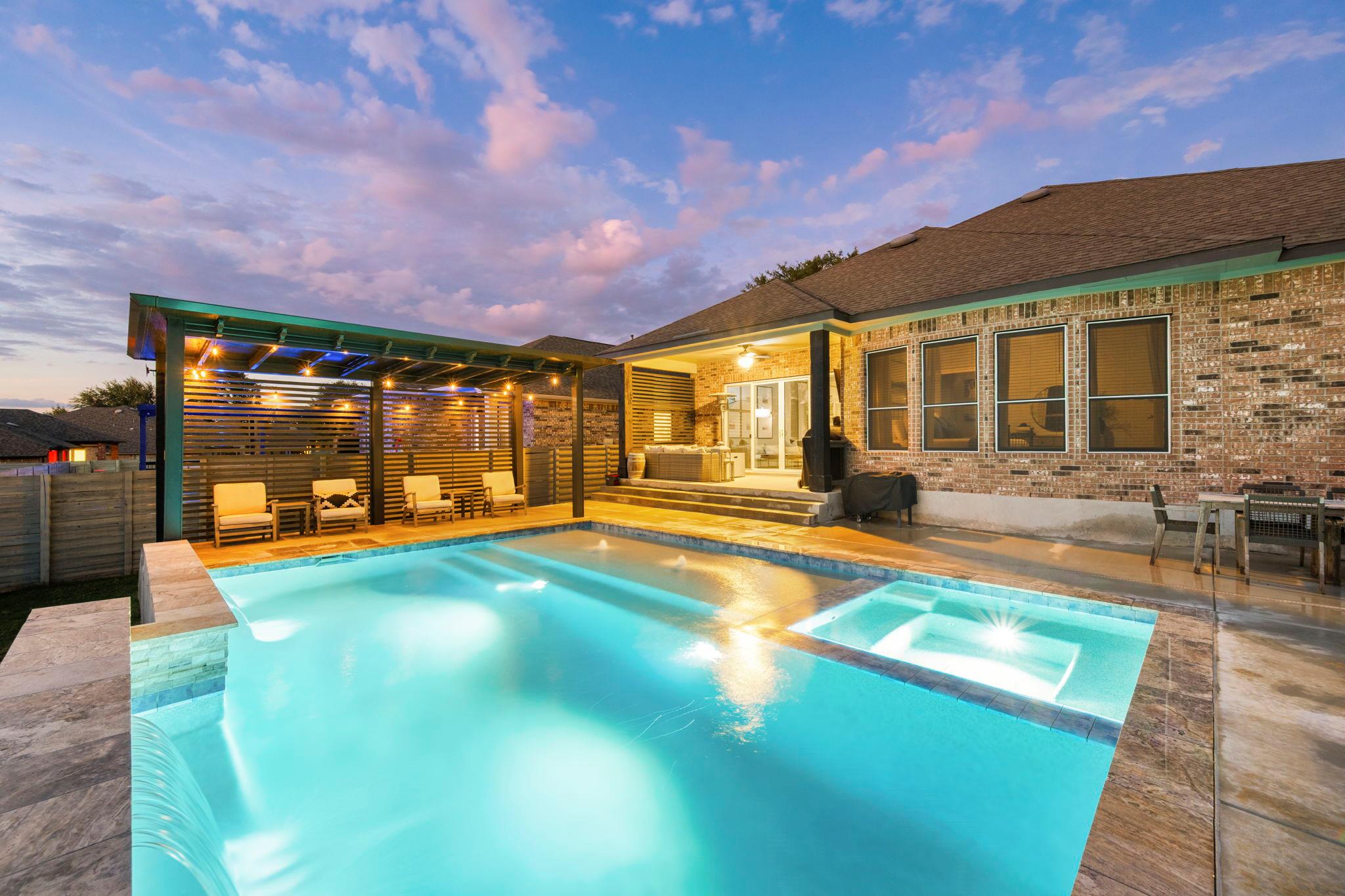 Image 3 of 40 For 1189 Hammock Gln