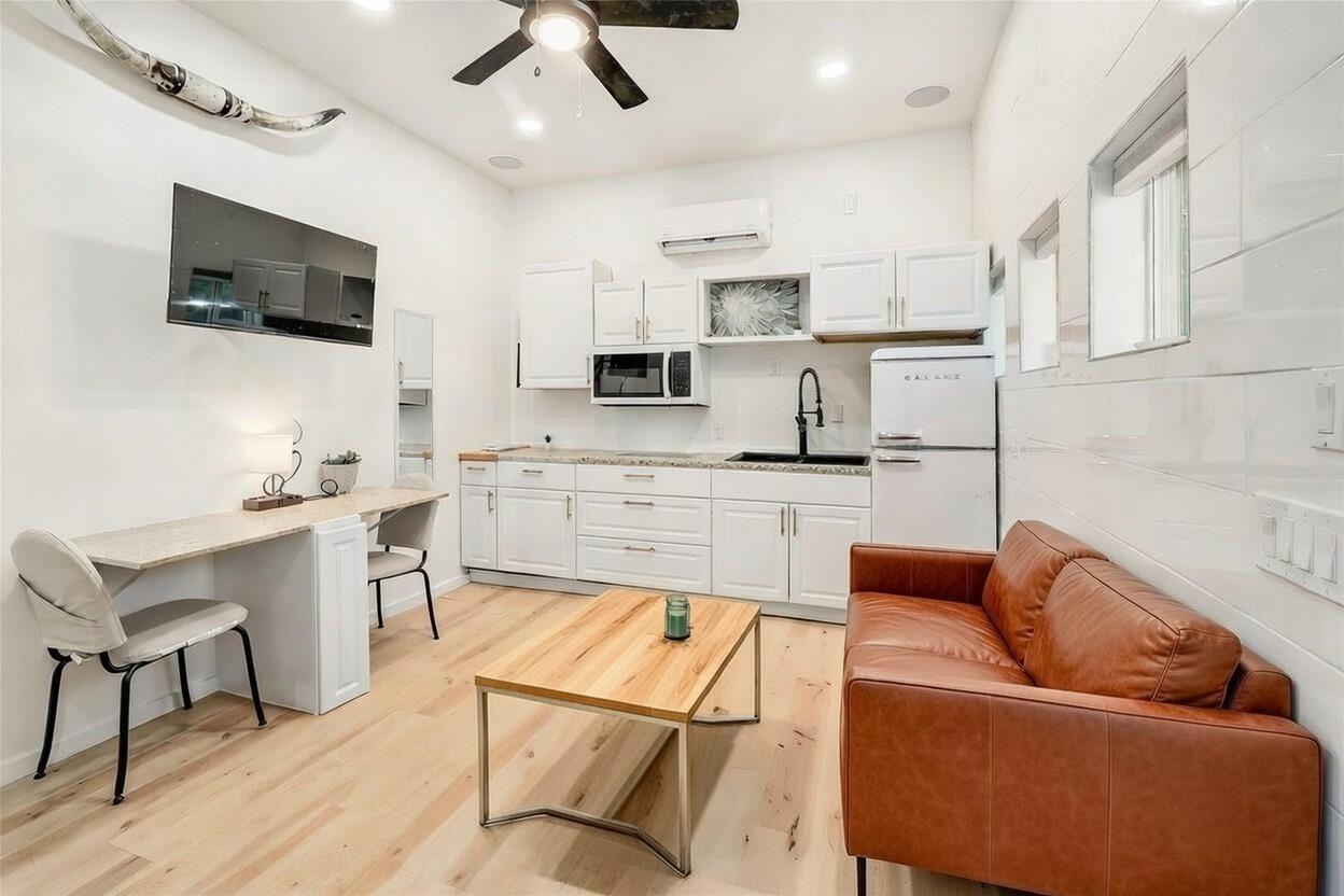 Details for 4309 Hank Ave 2, Austin, TX 78745