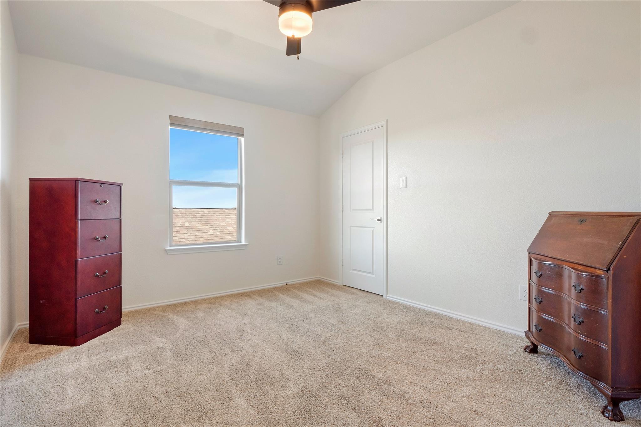 Image 15 of 25 For 125 Lucky Texan Rd