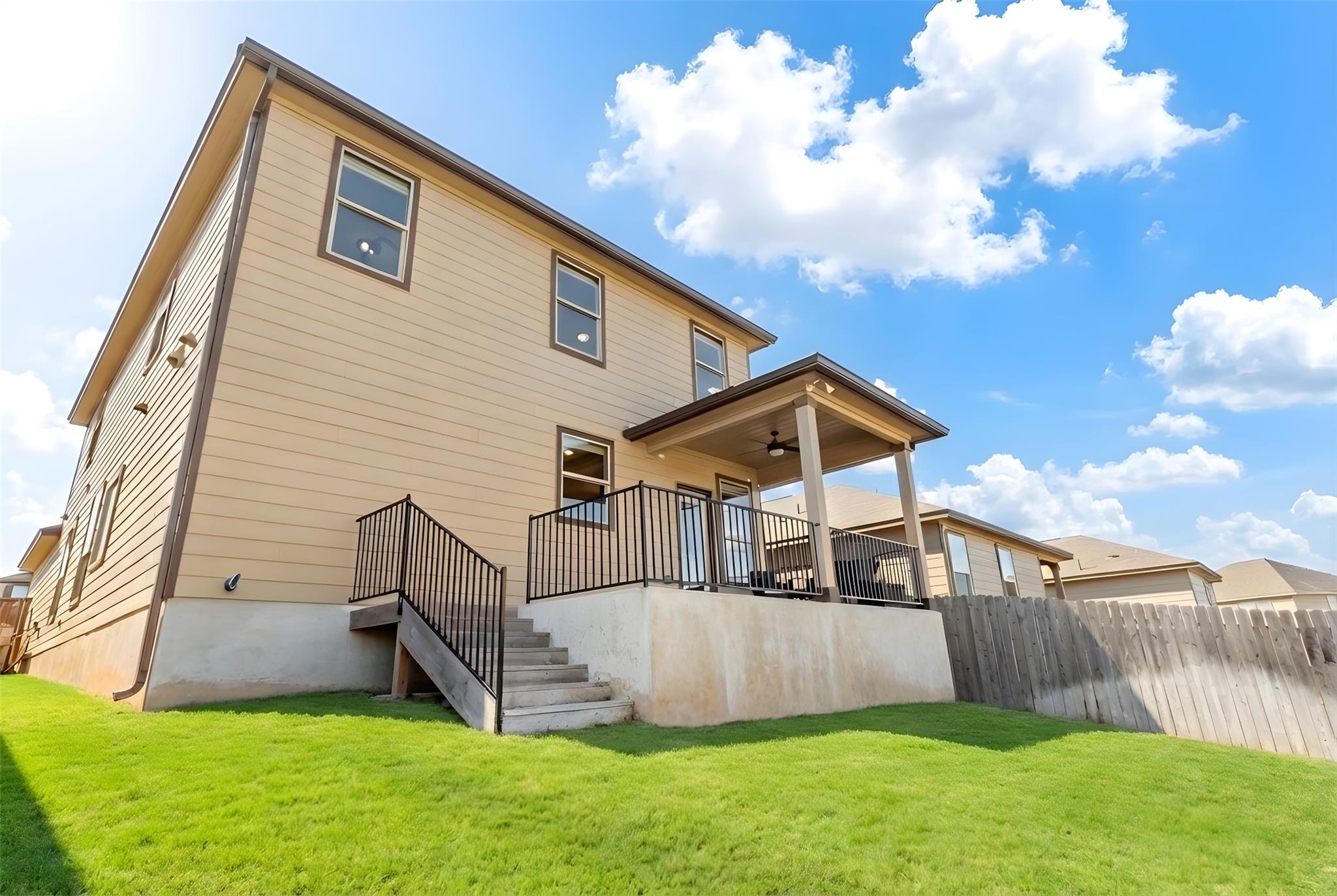 Image 22 of 25 For 125 Lucky Texan Rd