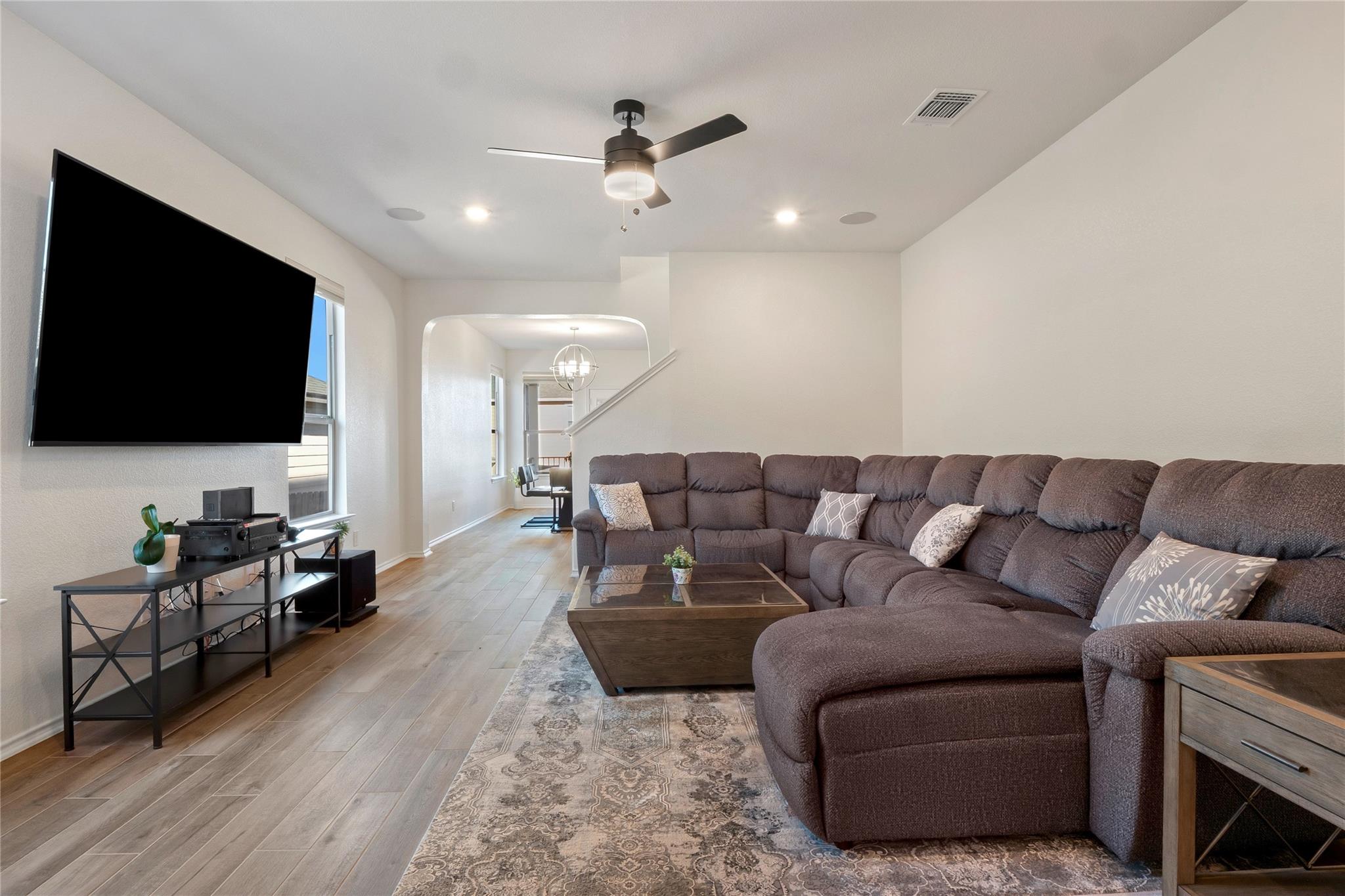 Image 4 of 25 For 125 Lucky Texan Rd