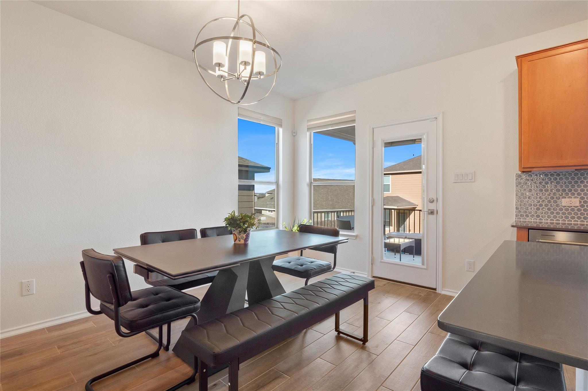 Image 5 of 25 For 125 Lucky Texan Rd