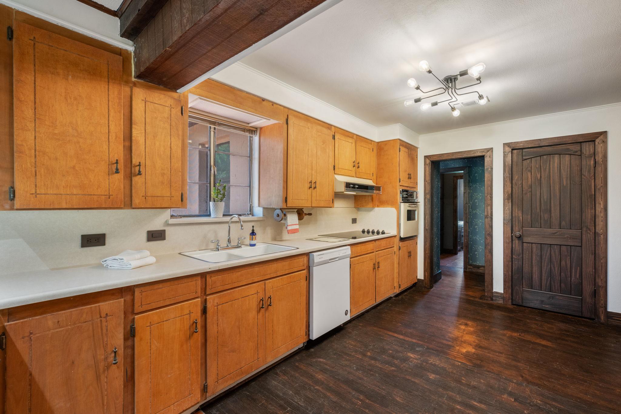 Image 7 of 34 For 13132 State Highway 16 Highway