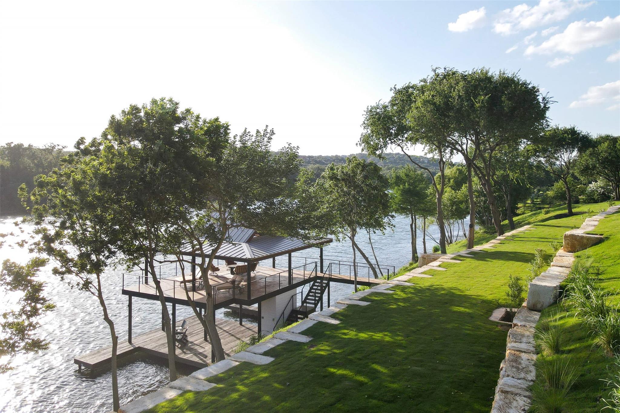 Image 10 of 40 For 15016 Flat Top Ranch Rd