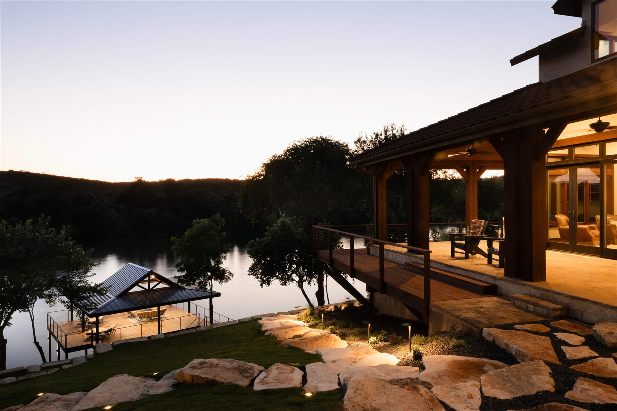 Image 17 of 40 For 15016 Flat Top Ranch Rd