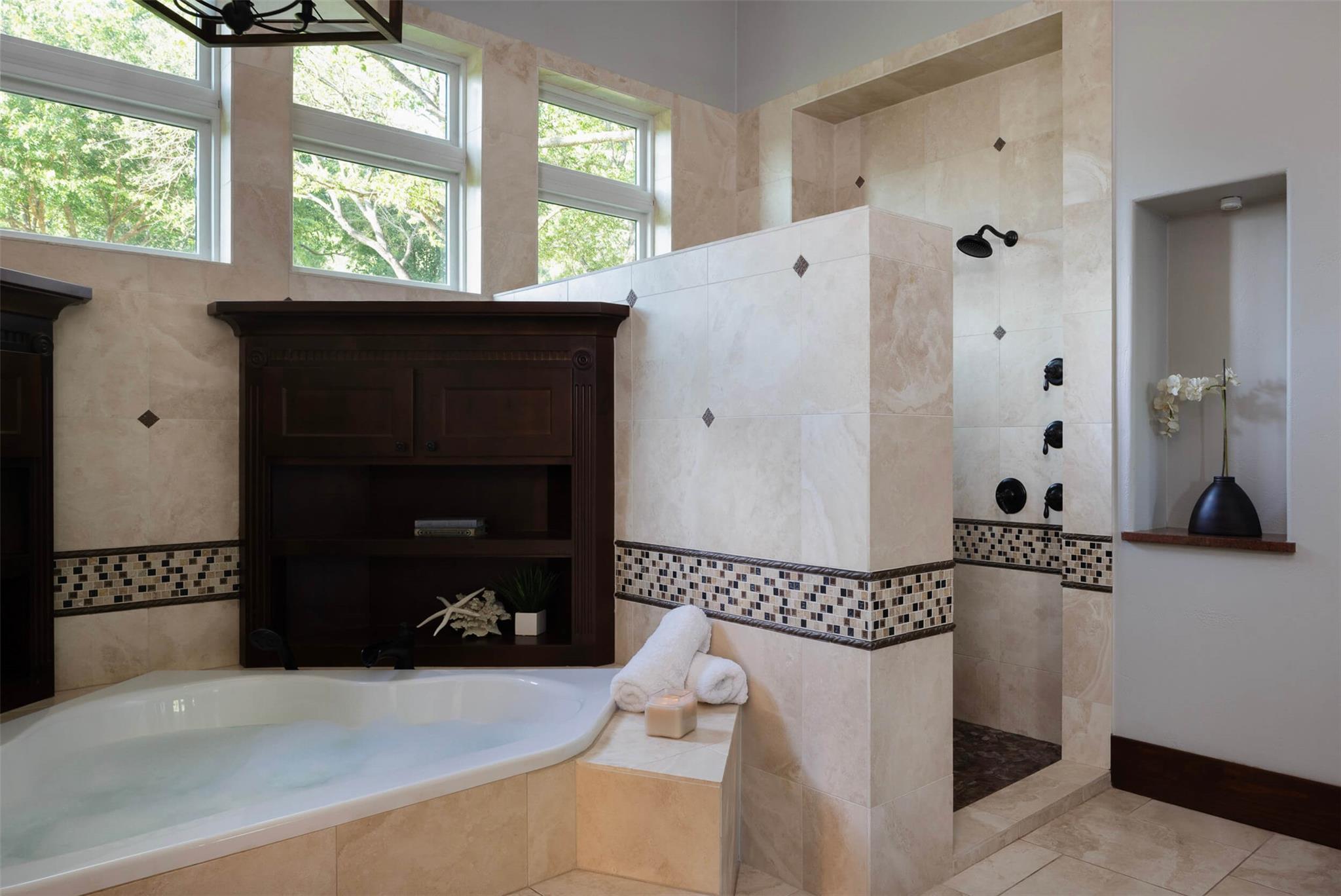 Image 26 of 40 For 15016 Flat Top Ranch Rd