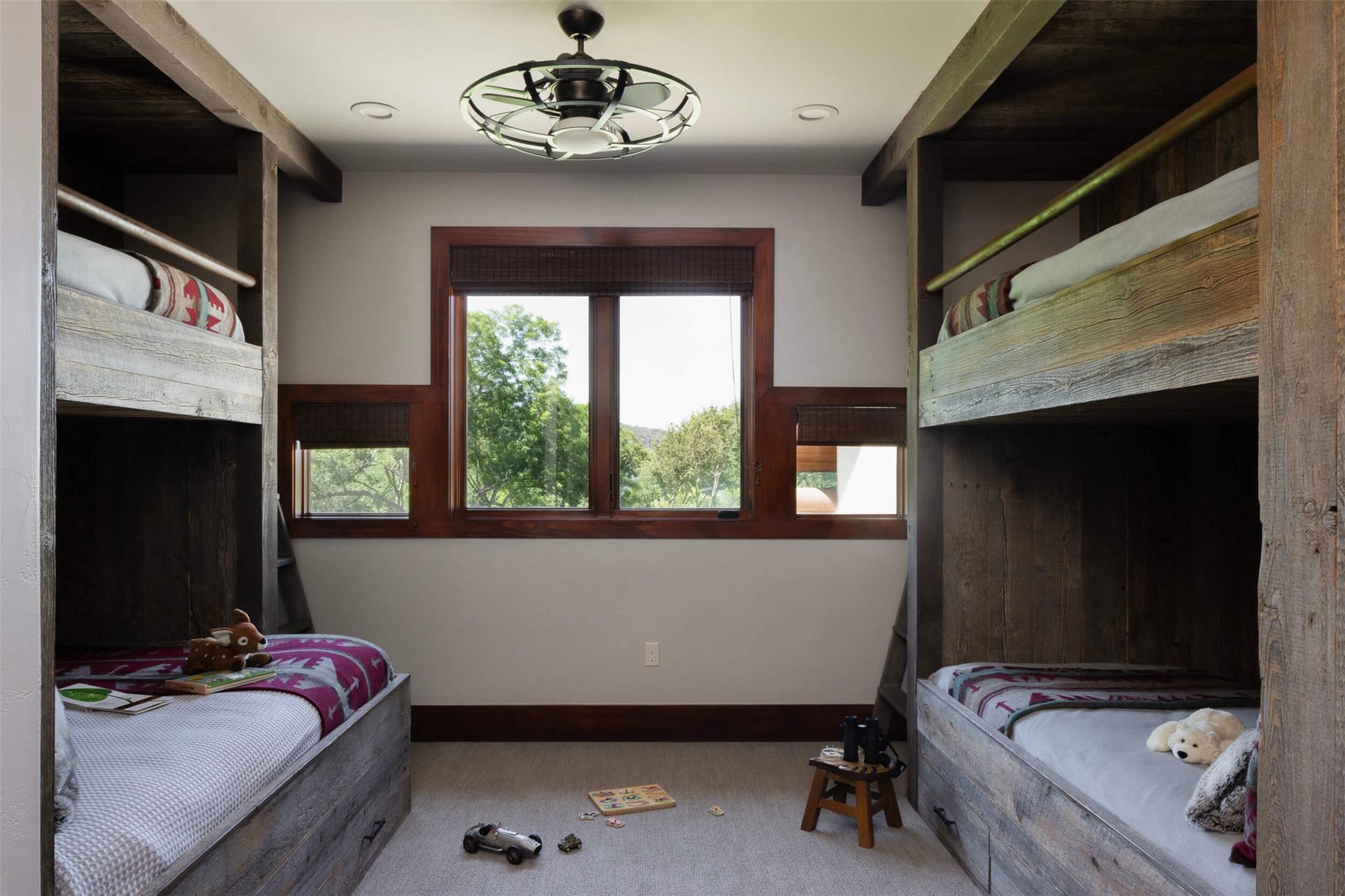 Image 38 of 40 For 15016 Flat Top Ranch Rd