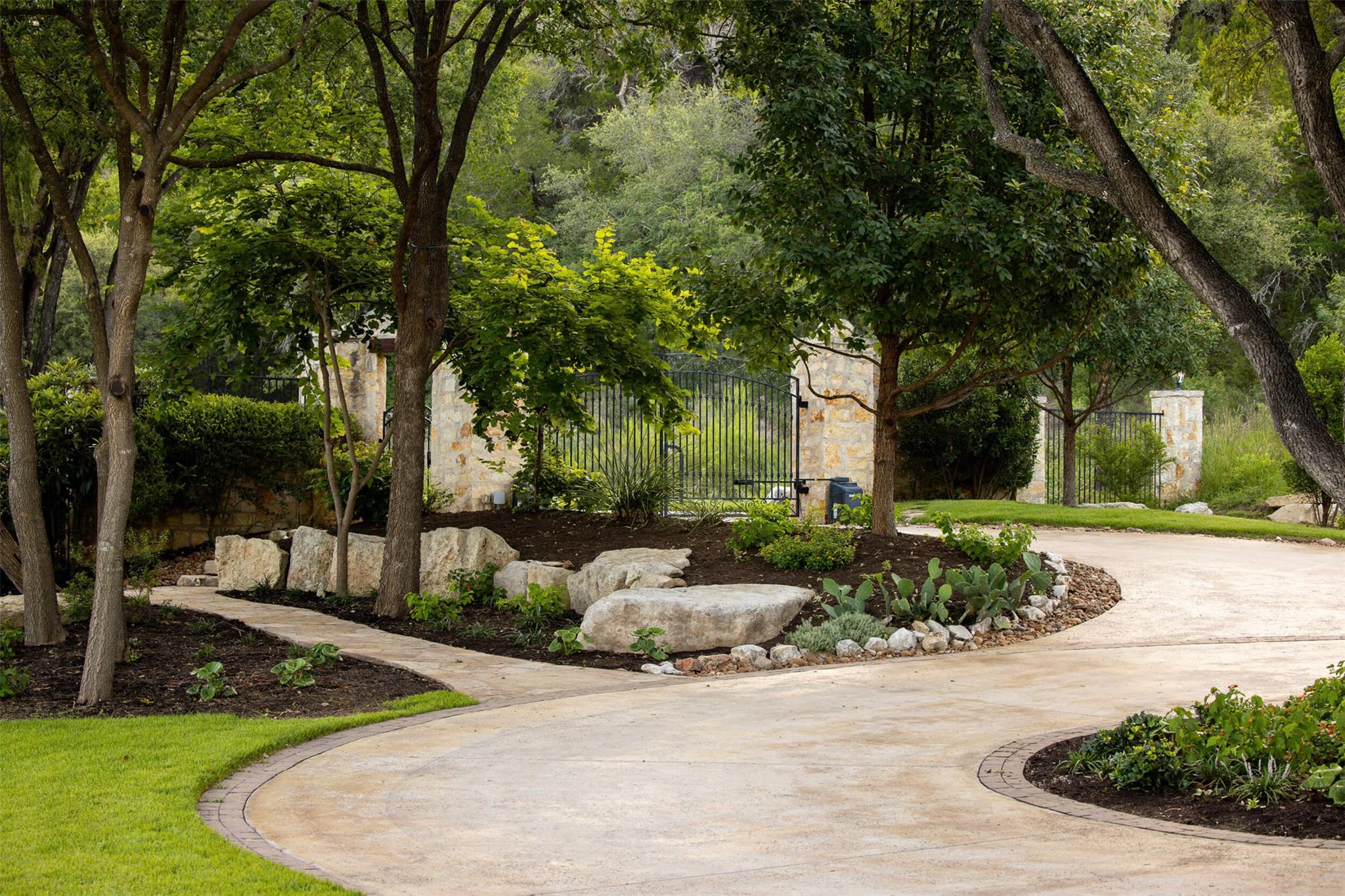 Image 40 of 40 For 15016 Flat Top Ranch Rd