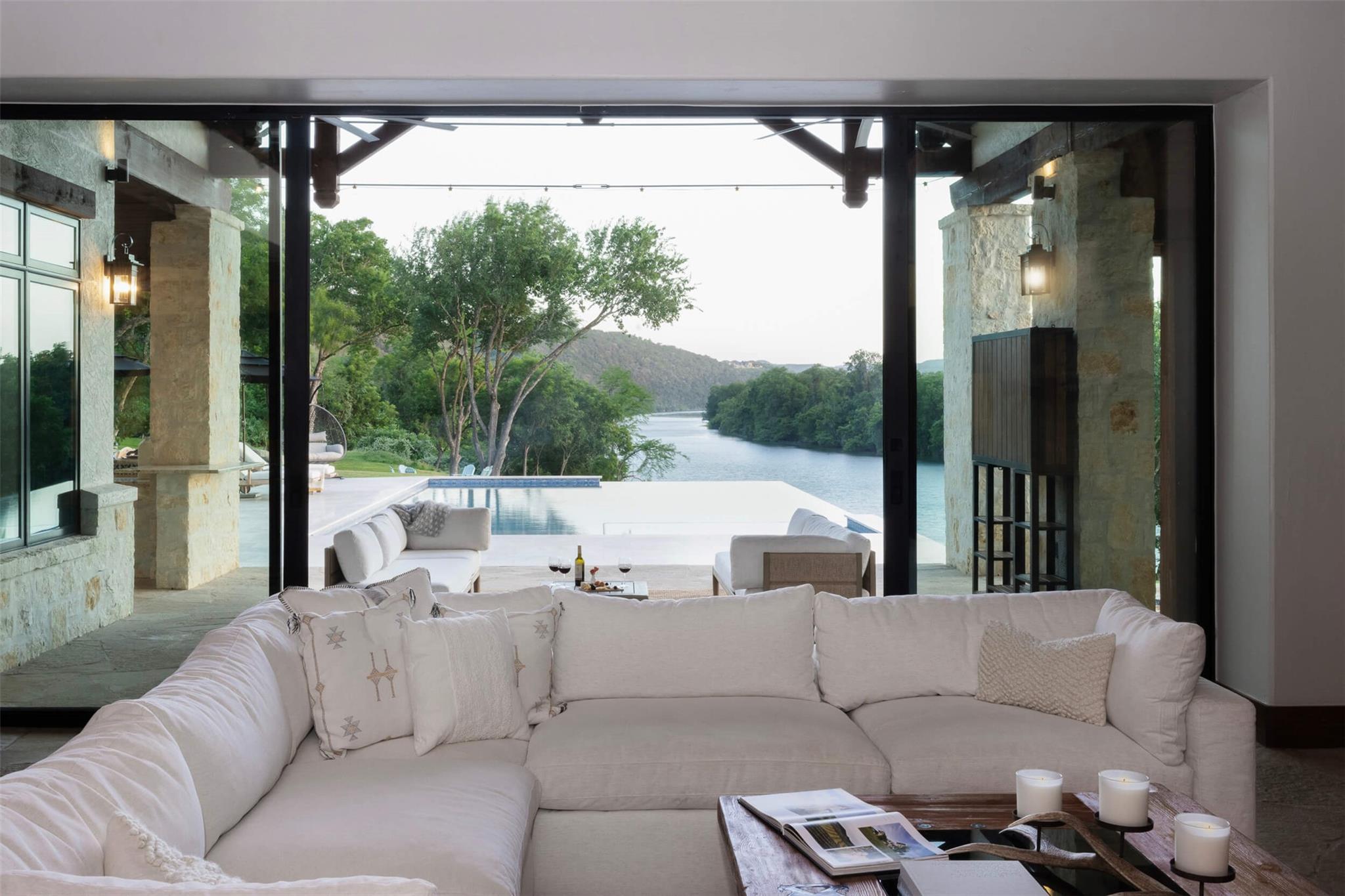 Image 5 of 40 For 15016 Flat Top Ranch Rd