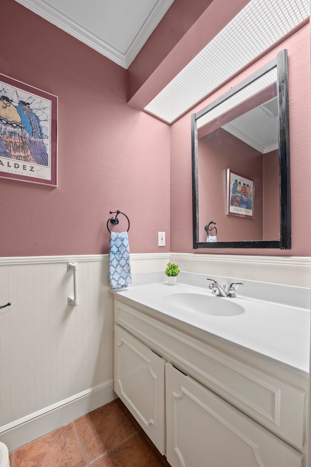 Image 10 of 38 For 1025 Blue Water Dr