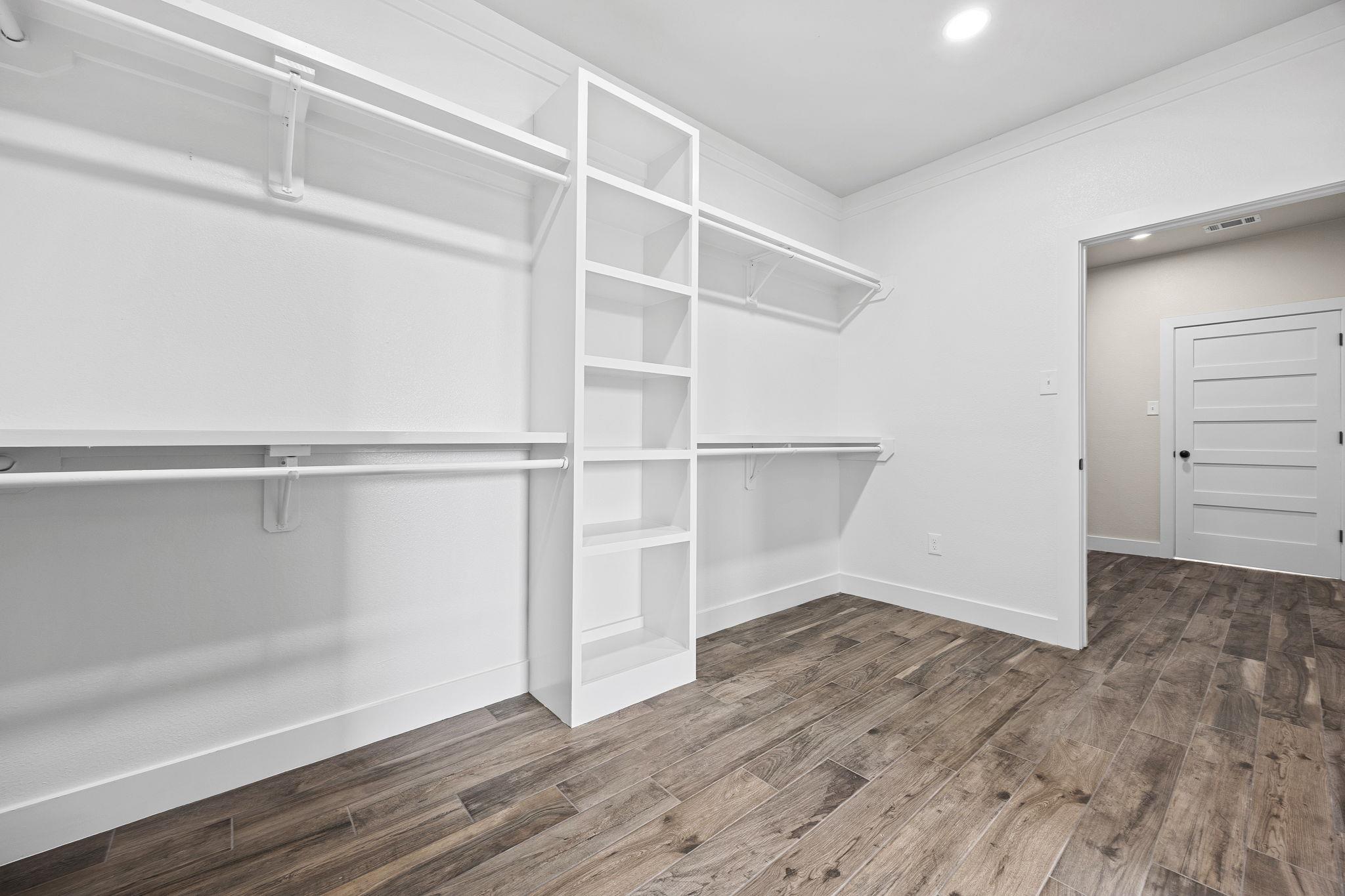 Image 32 of 40 For 1244 Hadley Ln