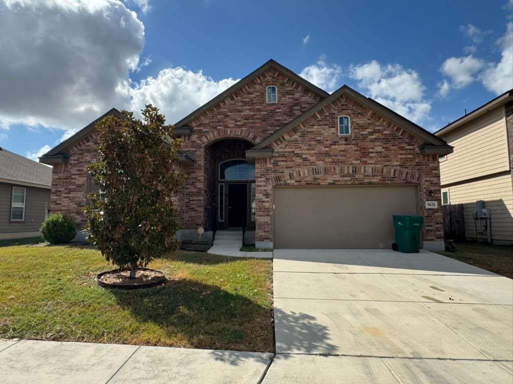 Image 2 of 31 For 9626 Common Law