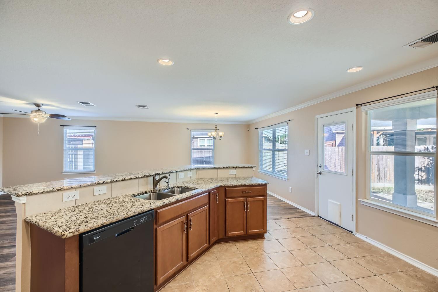 Image 10 of 23 For 1433 Cutler Bay