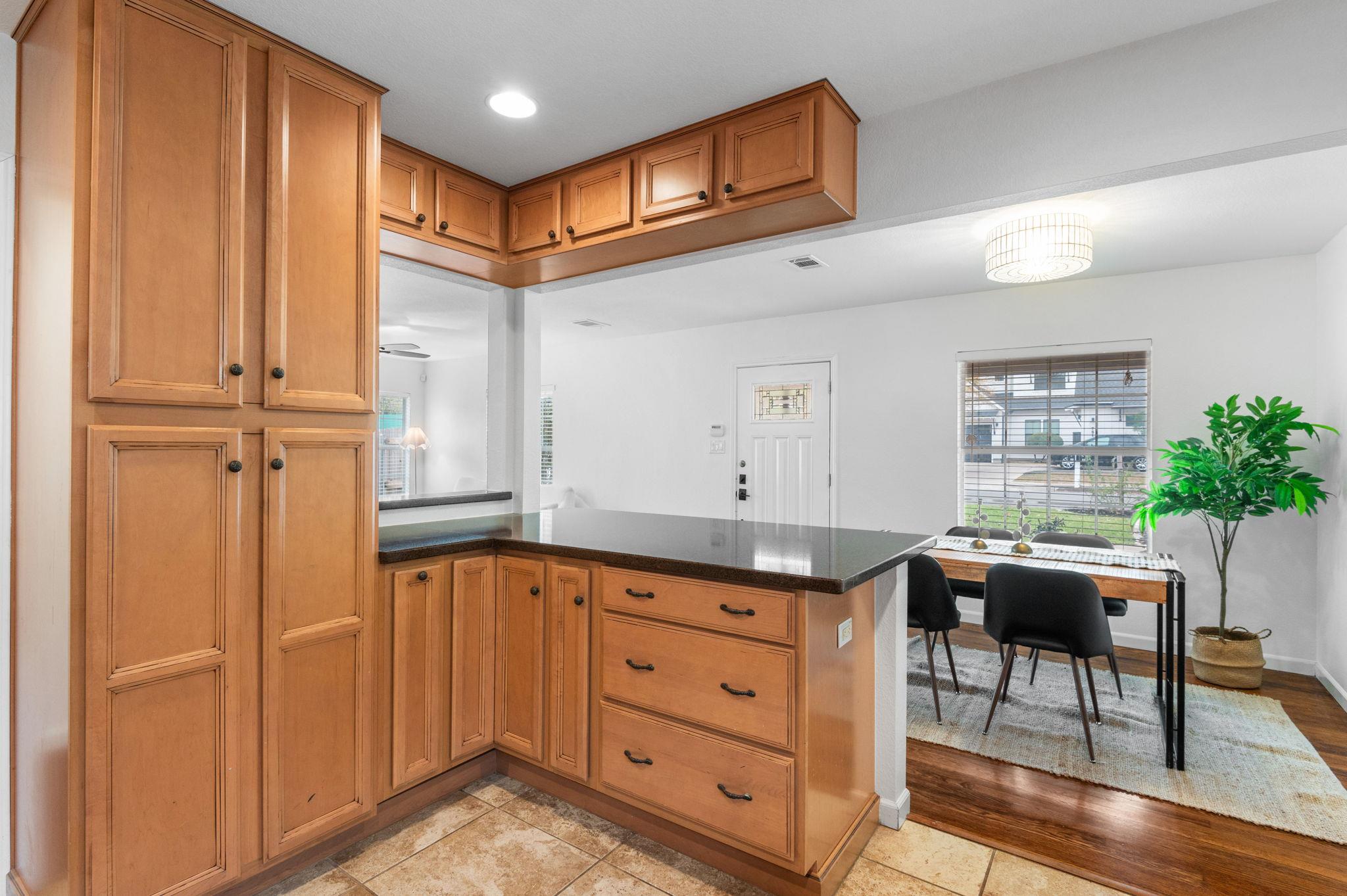 Image 13 of 39 For 7517 Delafield Ln