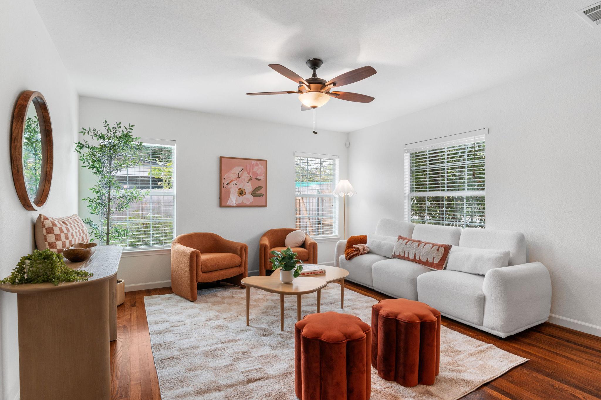 Image 4 of 39 For 7517 Delafield Ln