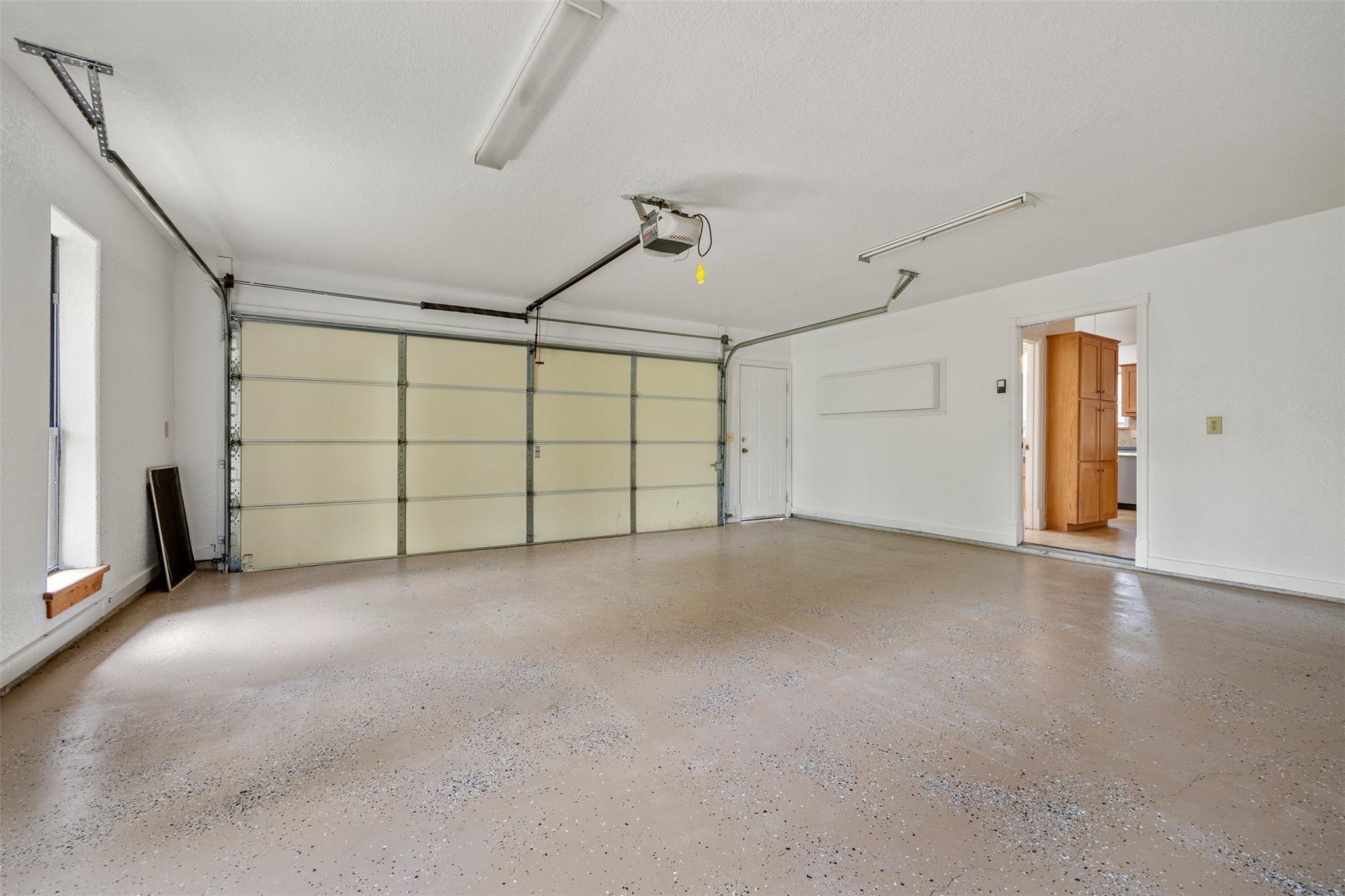 Image 17 of 22 For 283 Rust Ranch Rd