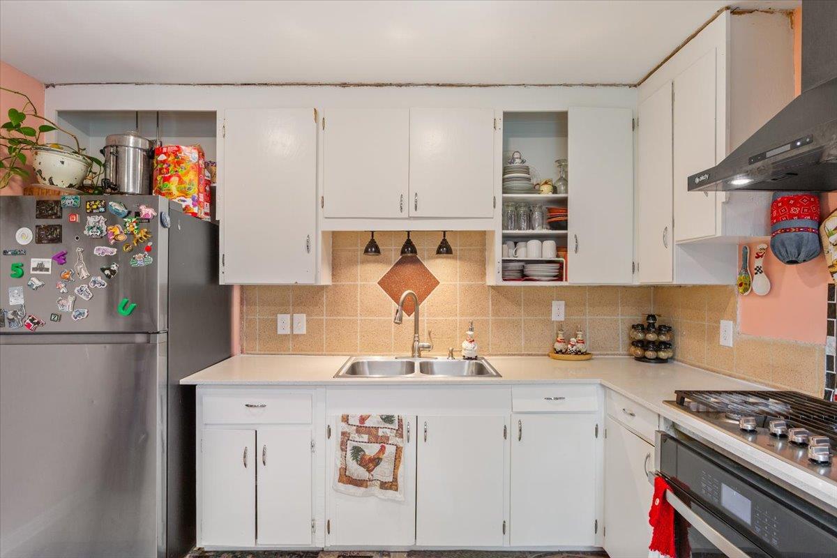 Image 12 of 38 For 50 Dusty Dam Rd