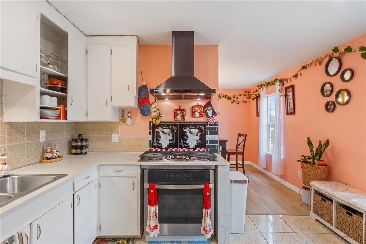 Image 13 of 38 For 50 Dusty Dam Rd