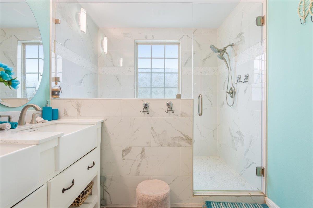 Image 18 of 38 For 50 Dusty Dam Rd