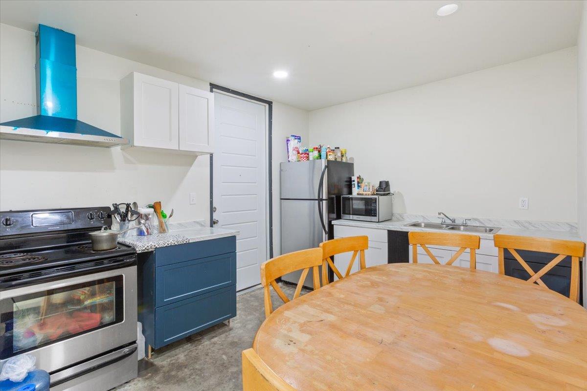 Image 28 of 38 For 50 Dusty Dam Rd