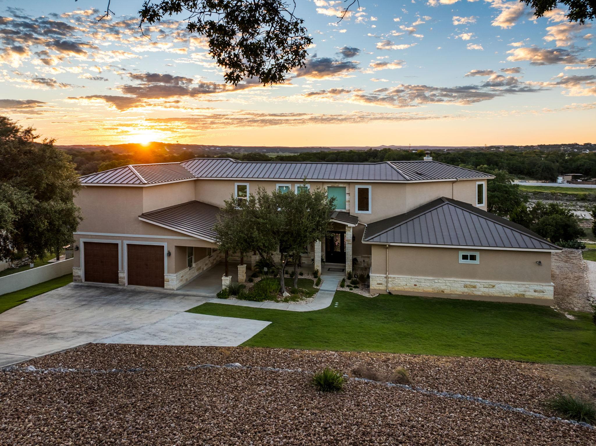 Details for 1472 Kings Cove Dr, Canyon Lake, TX 78133