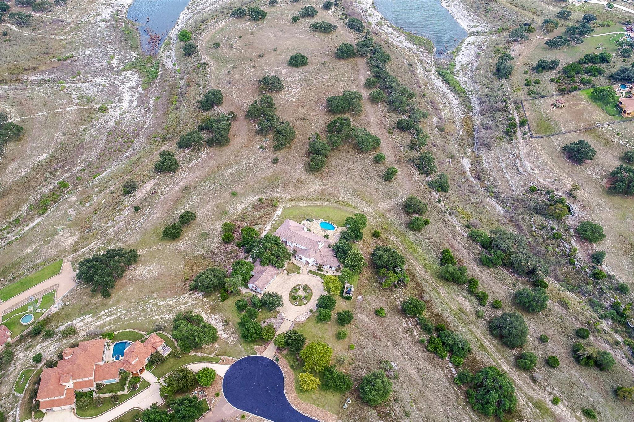 Image 11 of 38 For 138 Serene St