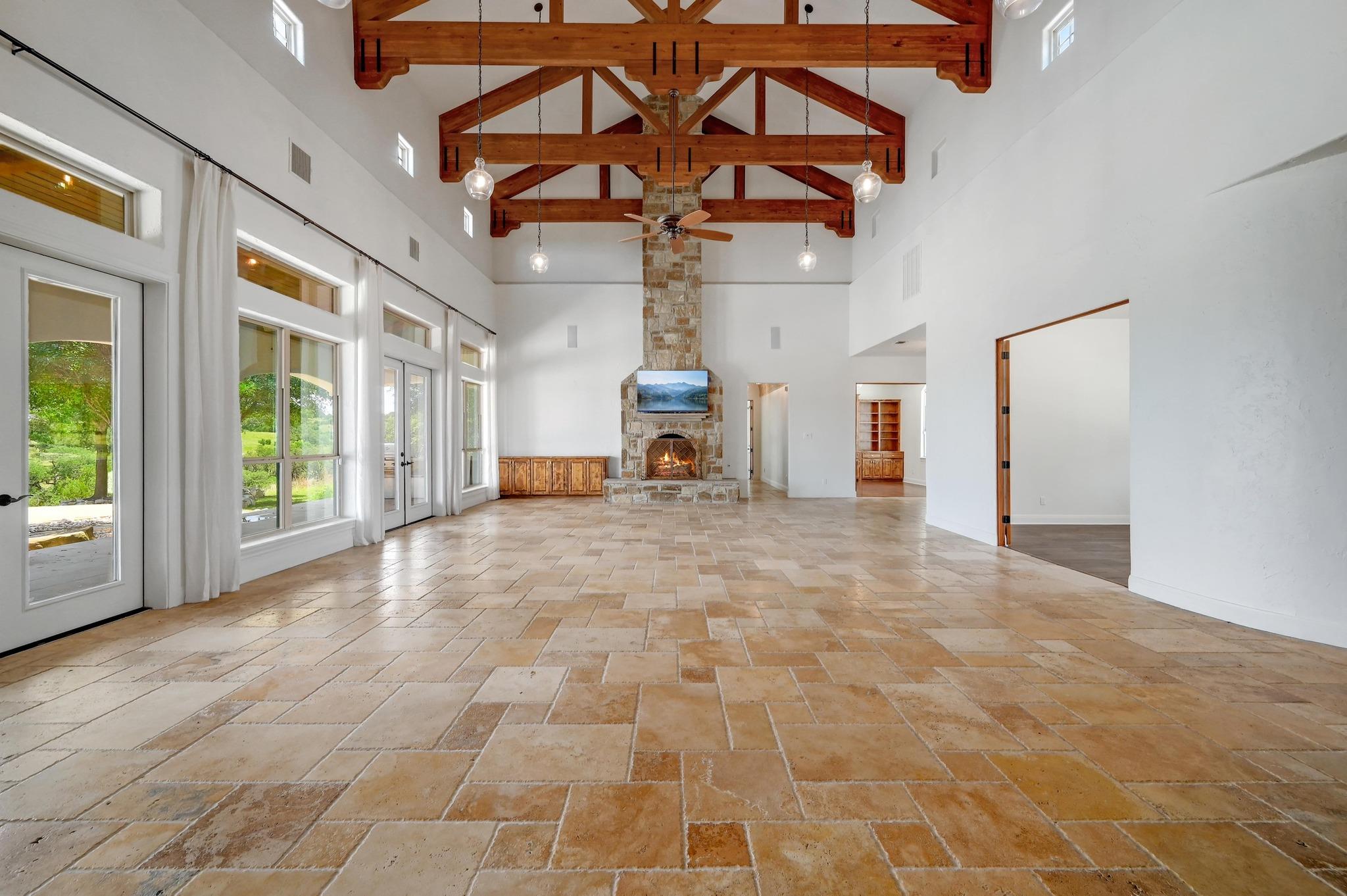 Image 24 of 38 For 138 Serene St