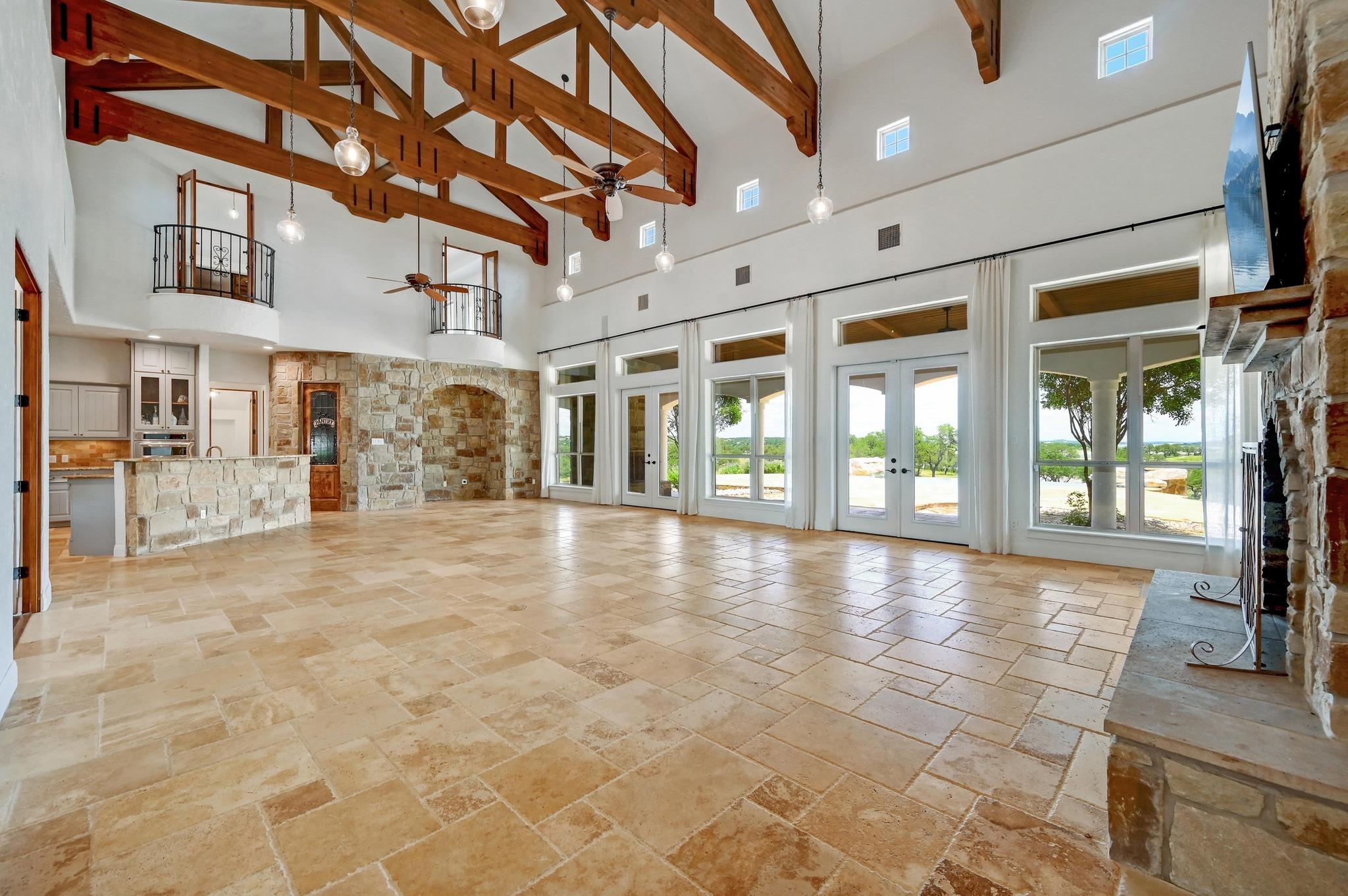 Image 6 of 38 For 138 Serene St