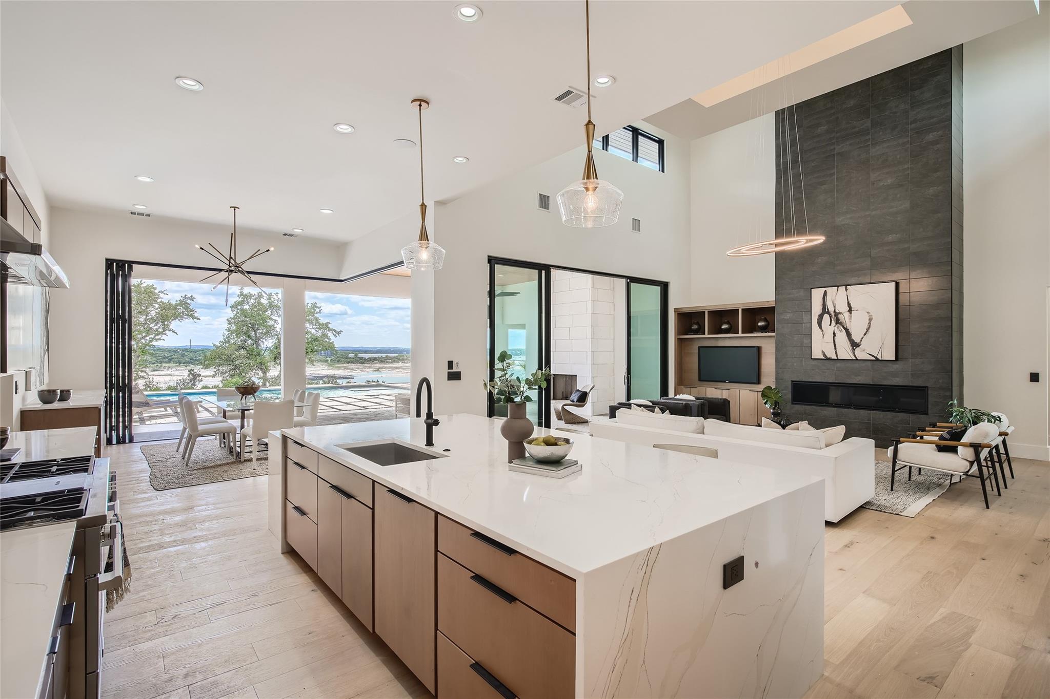 Image 11 of 40 For 6412 Lantern View Dr