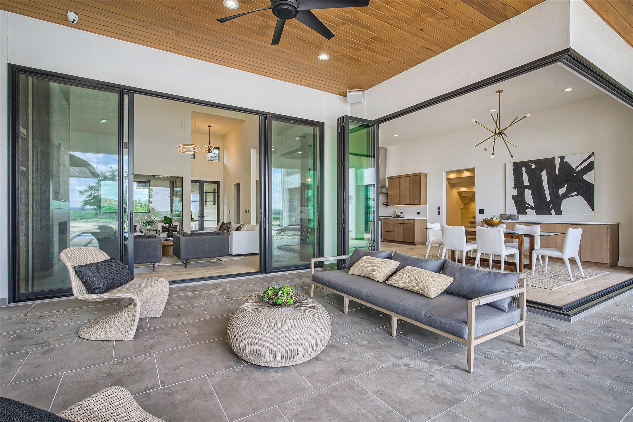 Image 13 of 40 For 6412 Lantern View Dr