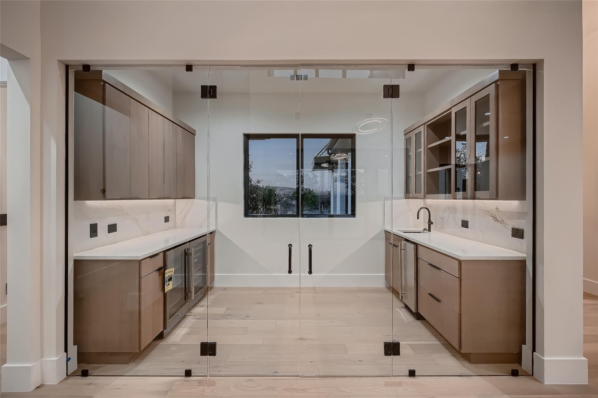 Image 17 of 40 For 6412 Lantern View Dr