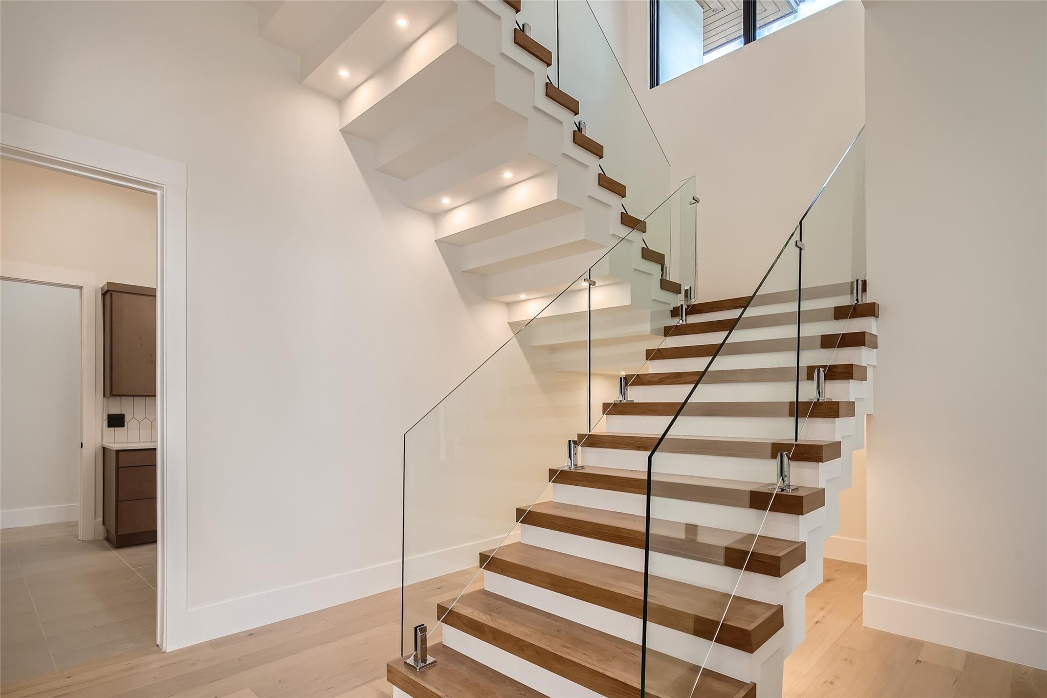 Image 18 of 40 For 6412 Lantern View Dr