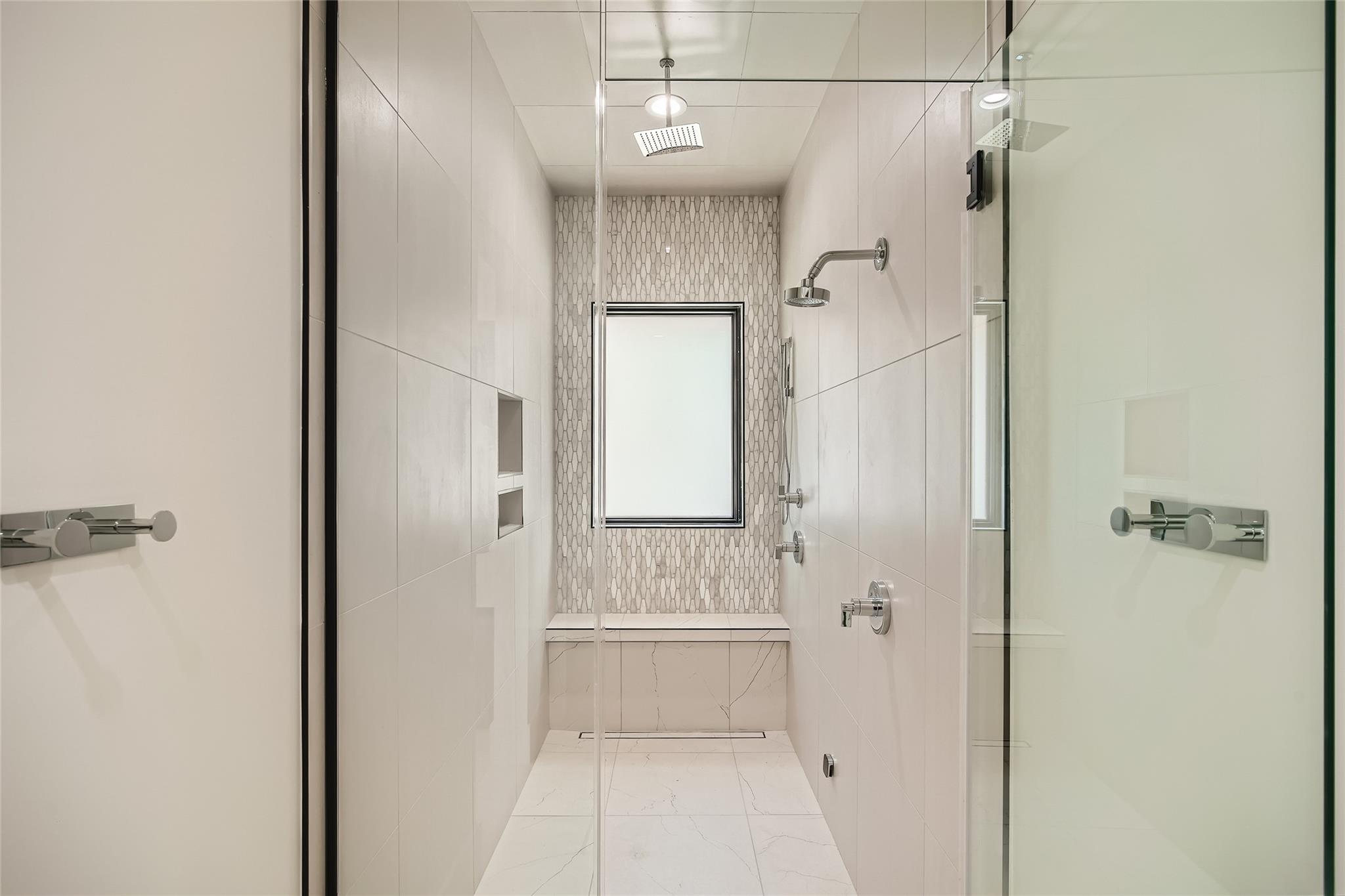 Image 24 of 40 For 6412 Lantern View Dr