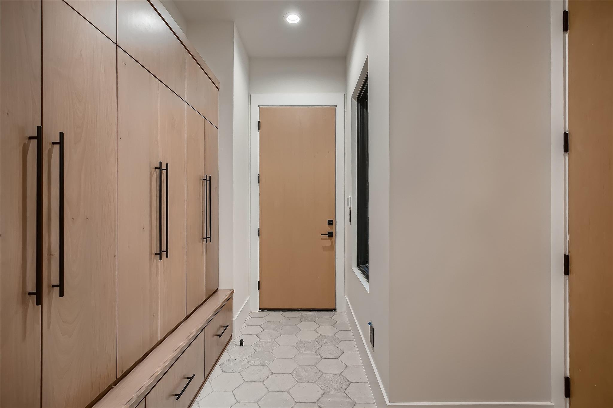 Image 28 of 40 For 6412 Lantern View Dr