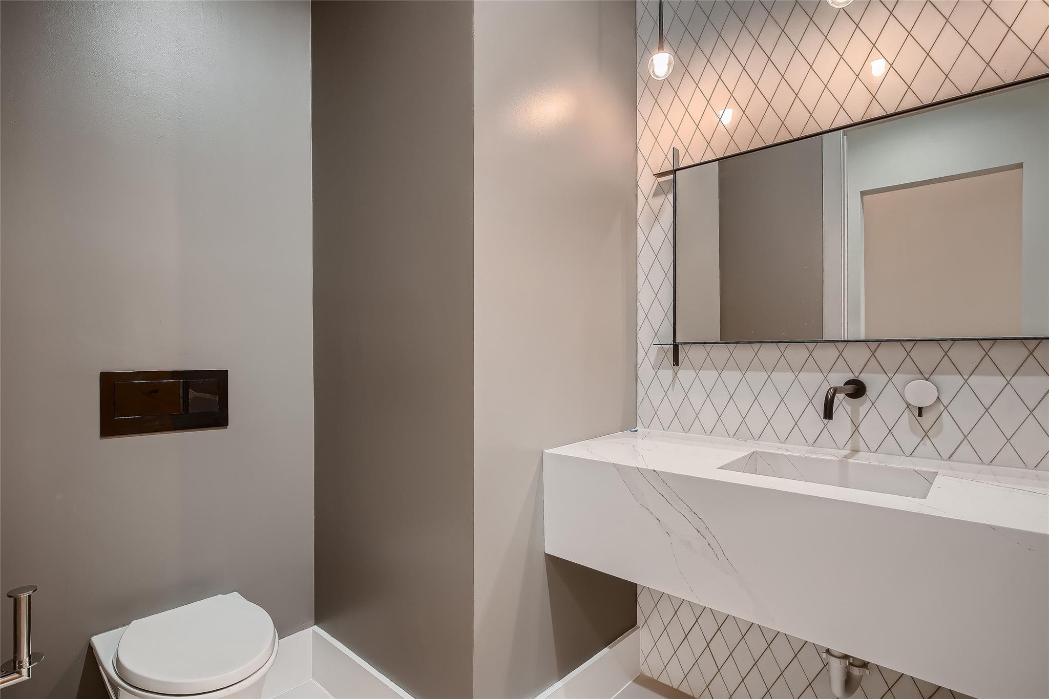 Image 30 of 40 For 6412 Lantern View Dr