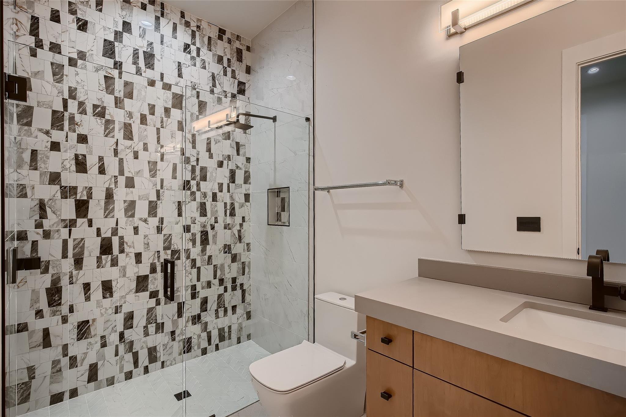 Image 31 of 40 For 6412 Lantern View Dr