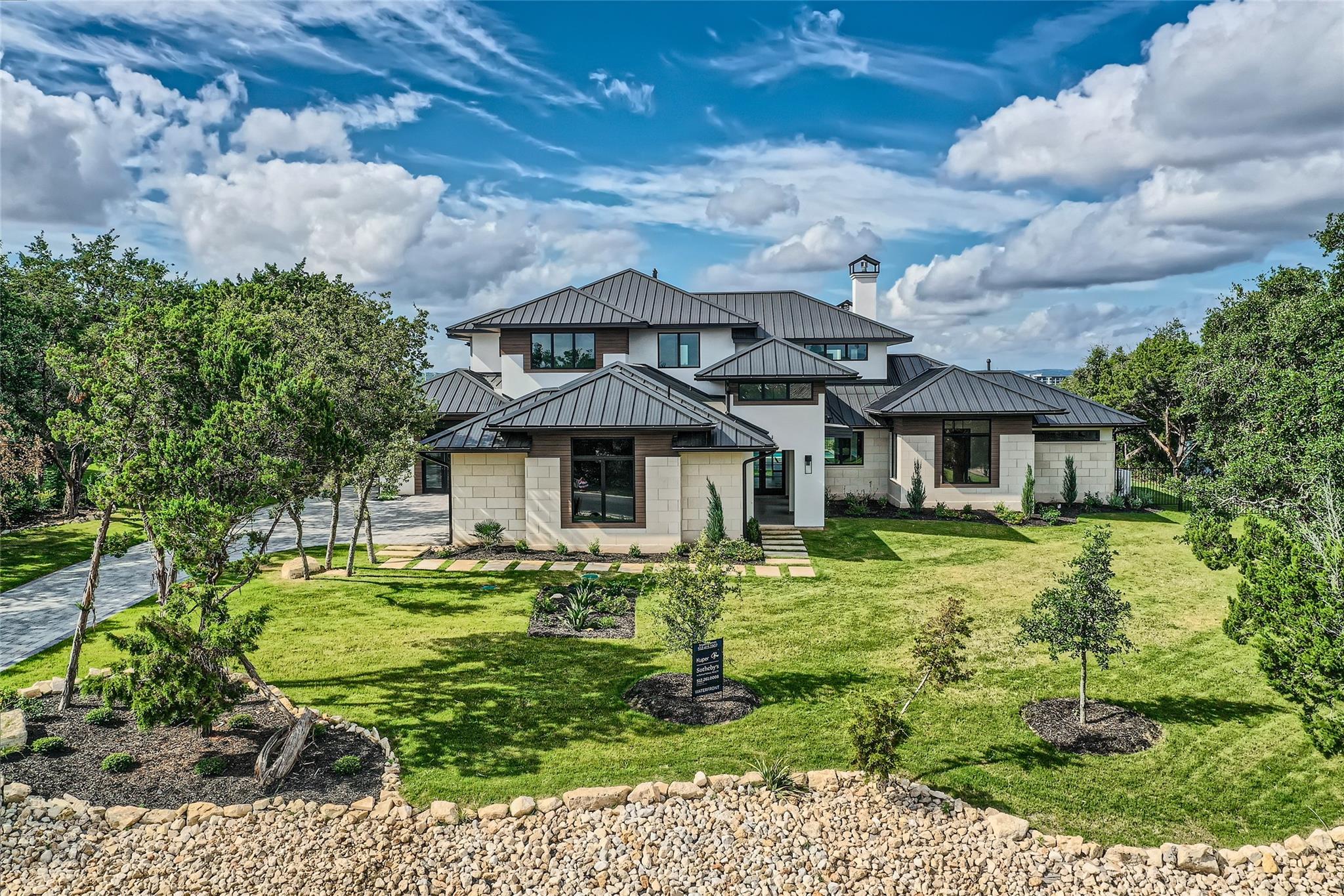 Image 7 of 40 For 6412 Lantern View Dr