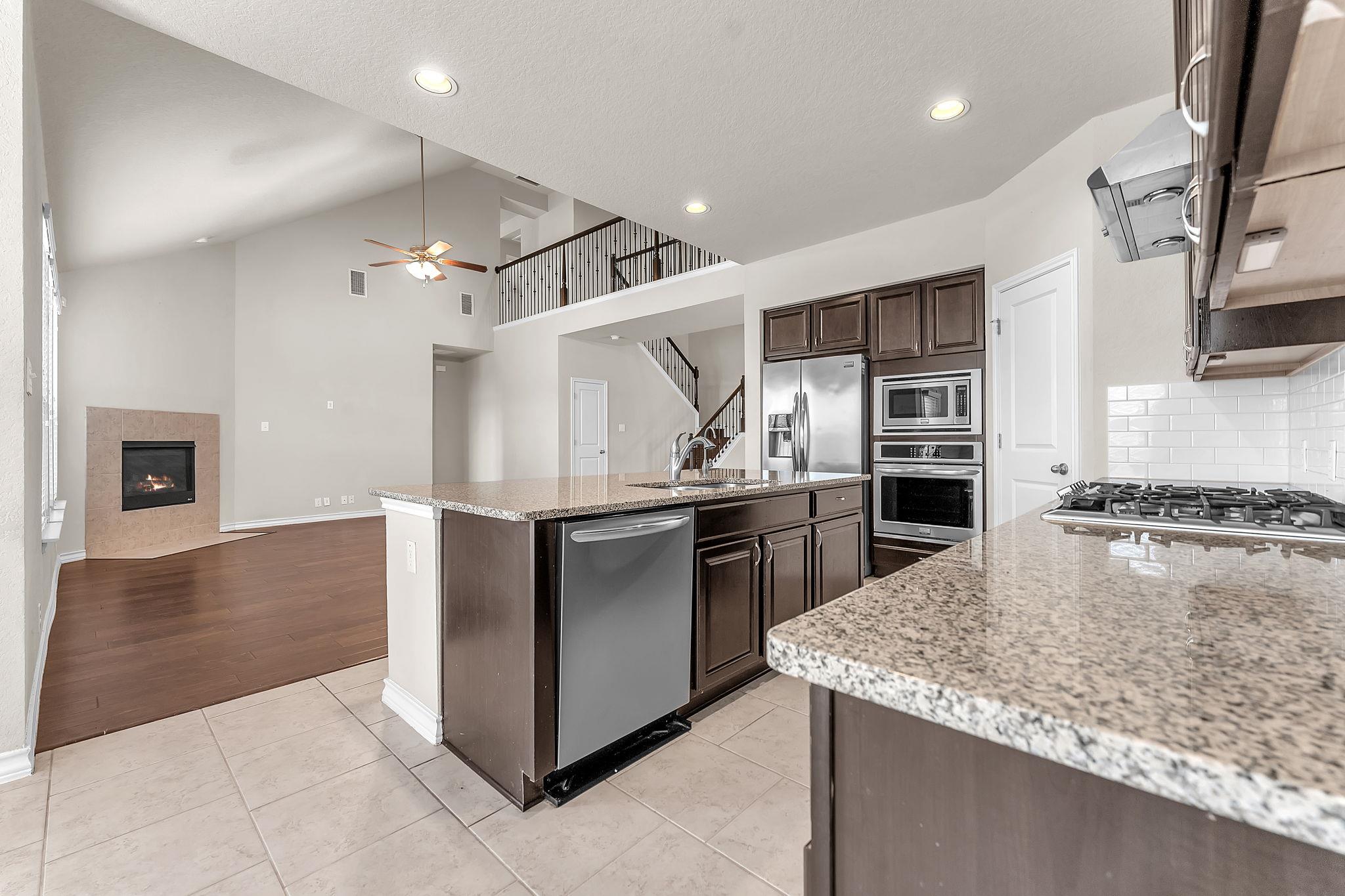 Image 9 of 39 For 2746 Sueno Pt