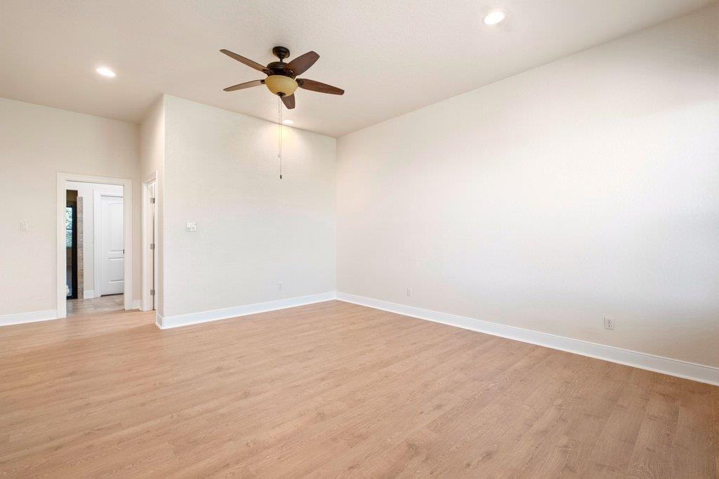 Image 19 of 40 For 143 Champion Way