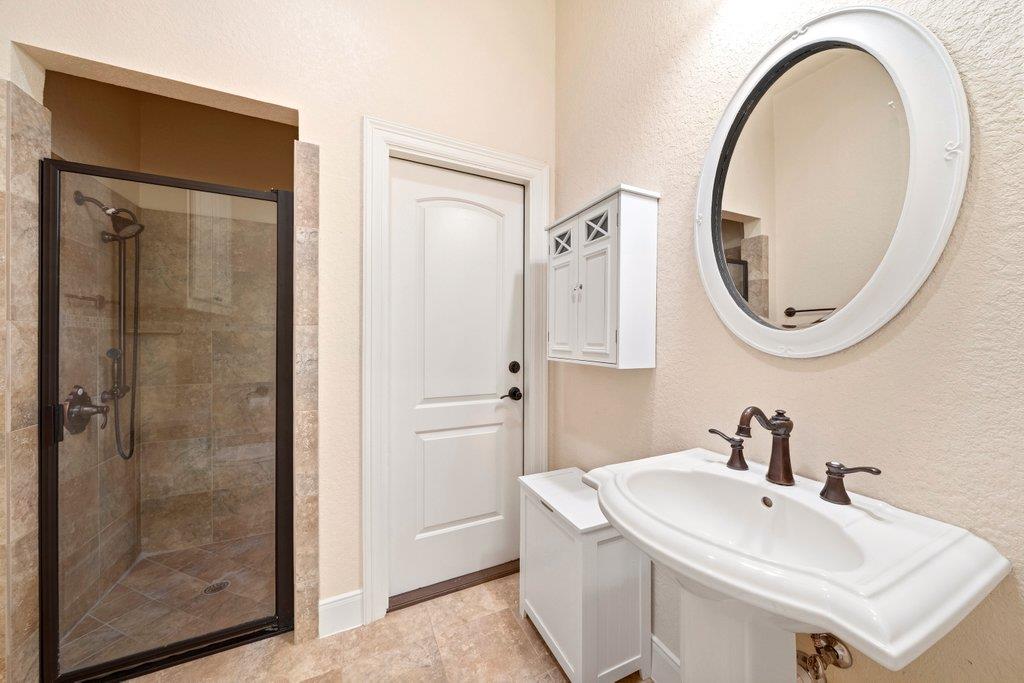 Image 20 of 40 For 143 Champion Way