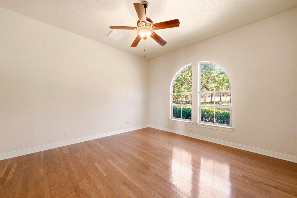 Image 25 of 40 For 143 Champion Way