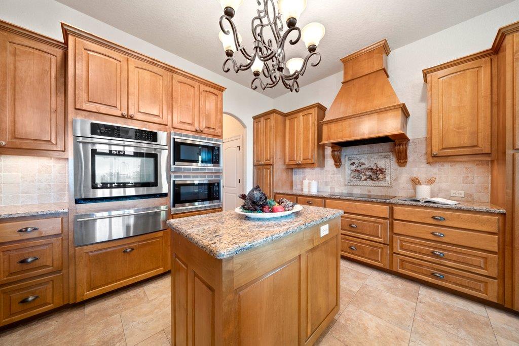 Image 7 of 40 For 143 Champion Way