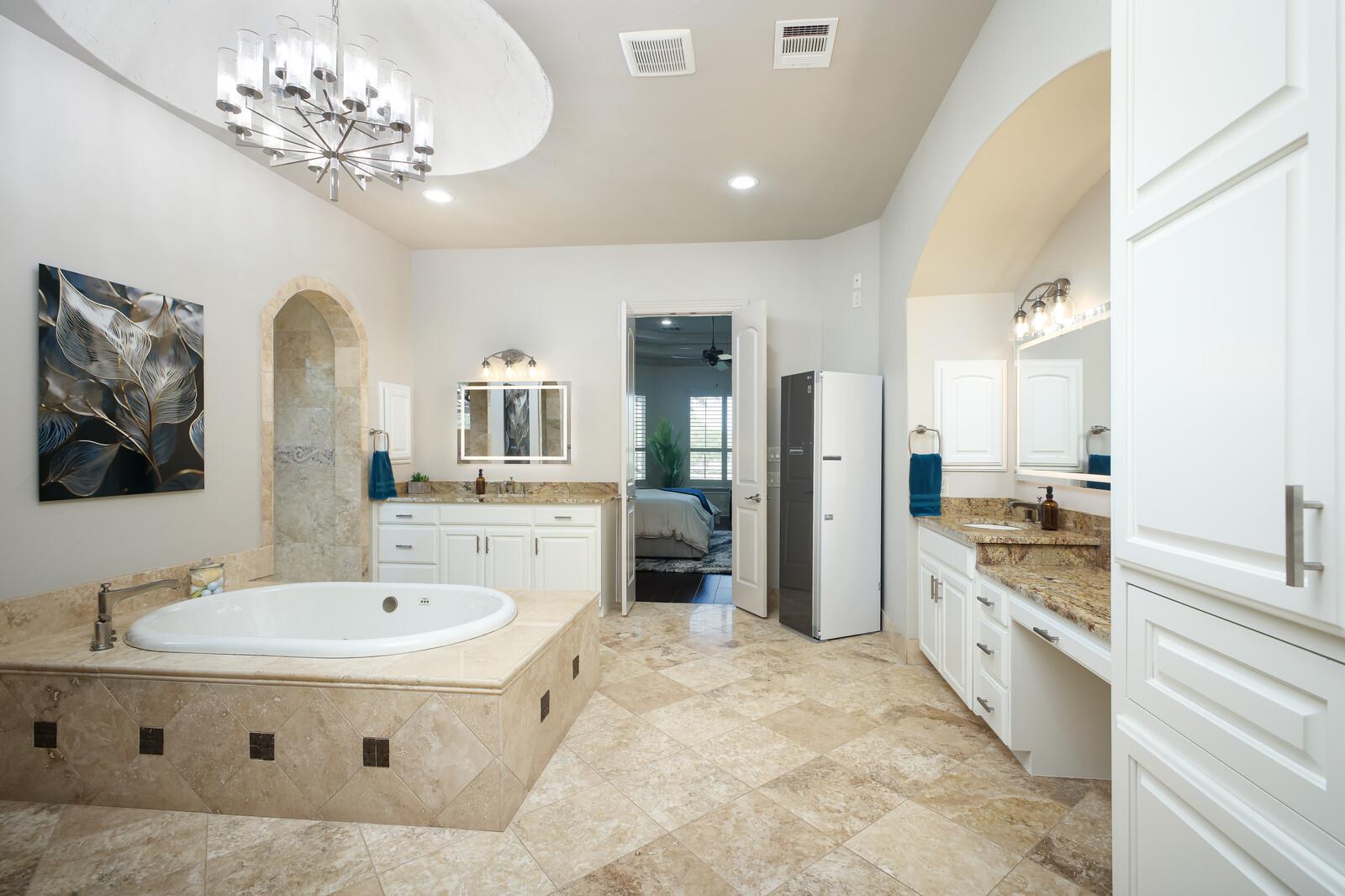 Image 18 of 40 For 5303 Arroyo Luis Dr