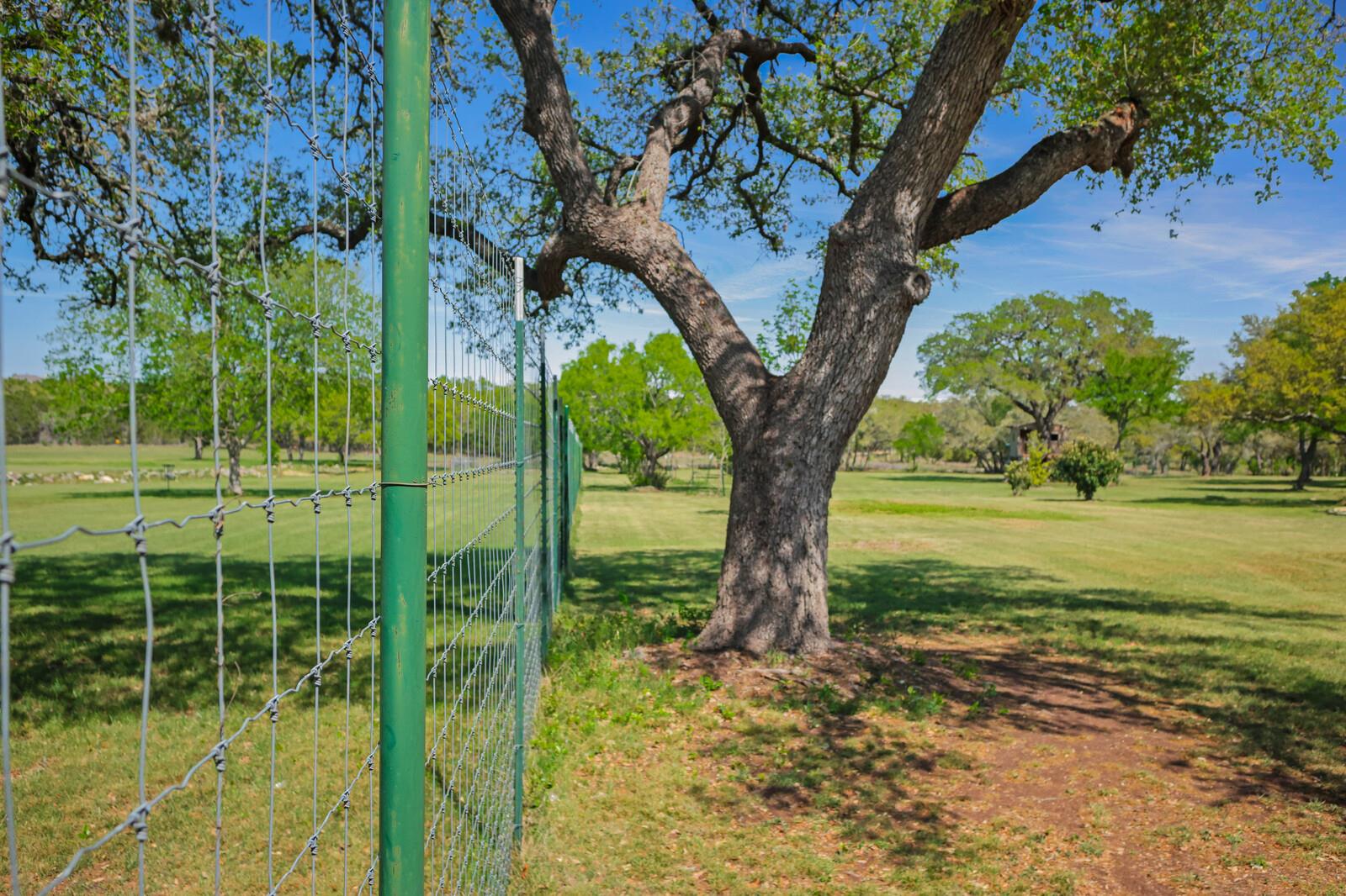Image 34 of 40 For 5303 Arroyo Luis Dr