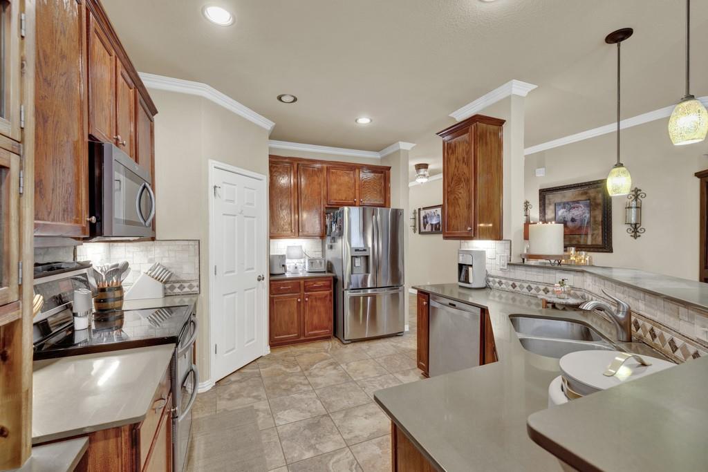 Image 13 of 39 For 522 Pecos Cir